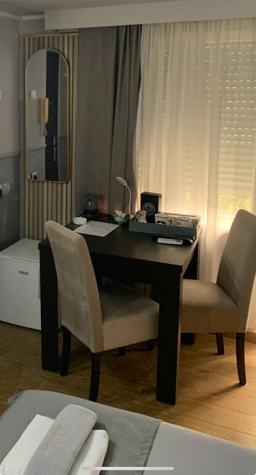 Apartman Daca Podgorica Exterior foto